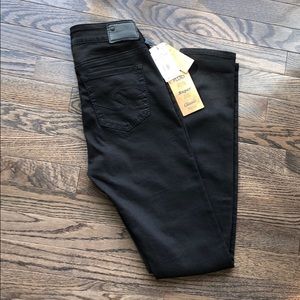 NWT Silver Suki Skinny